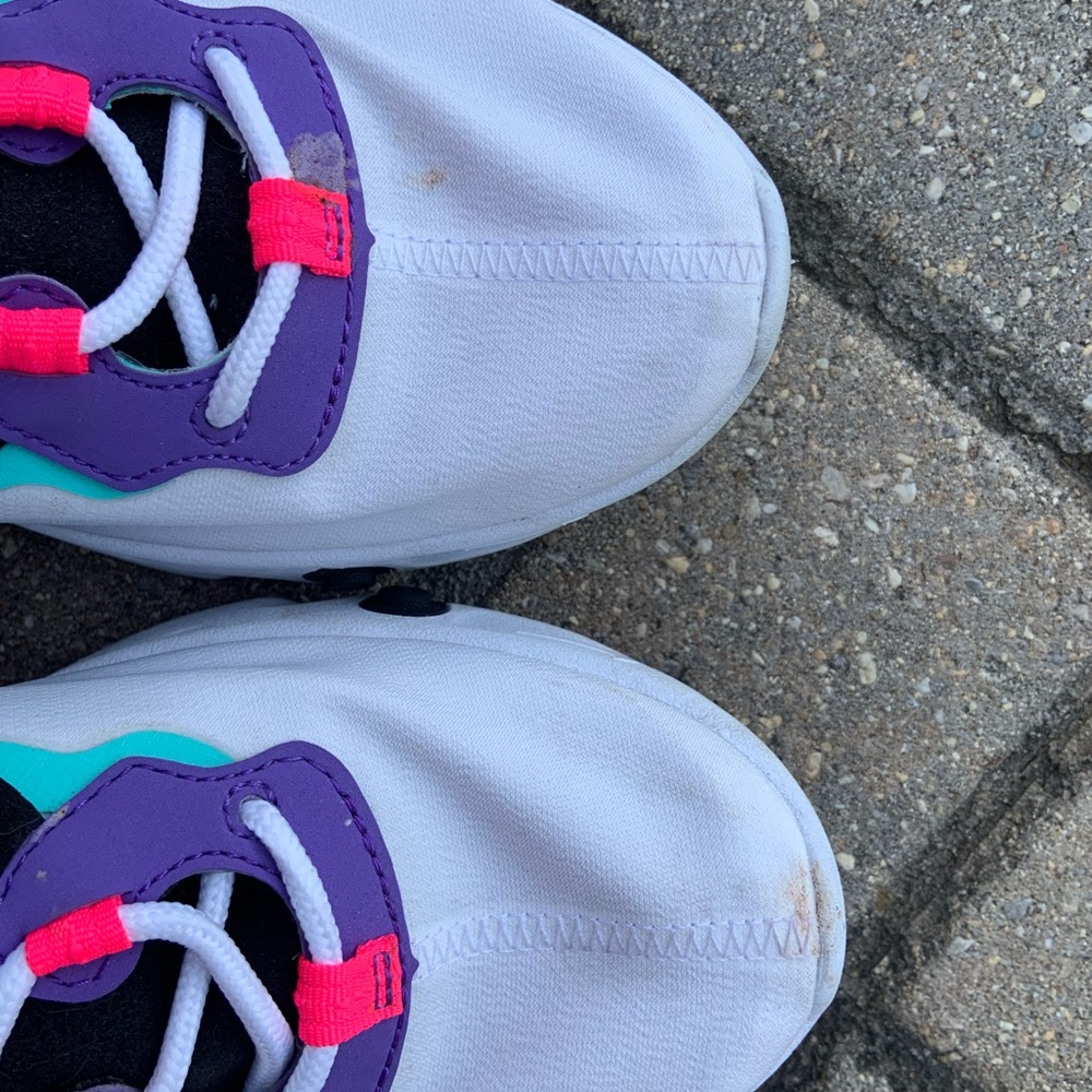 React Element 55 Shoes - image 4